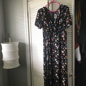 Floral jumpsuit/romper